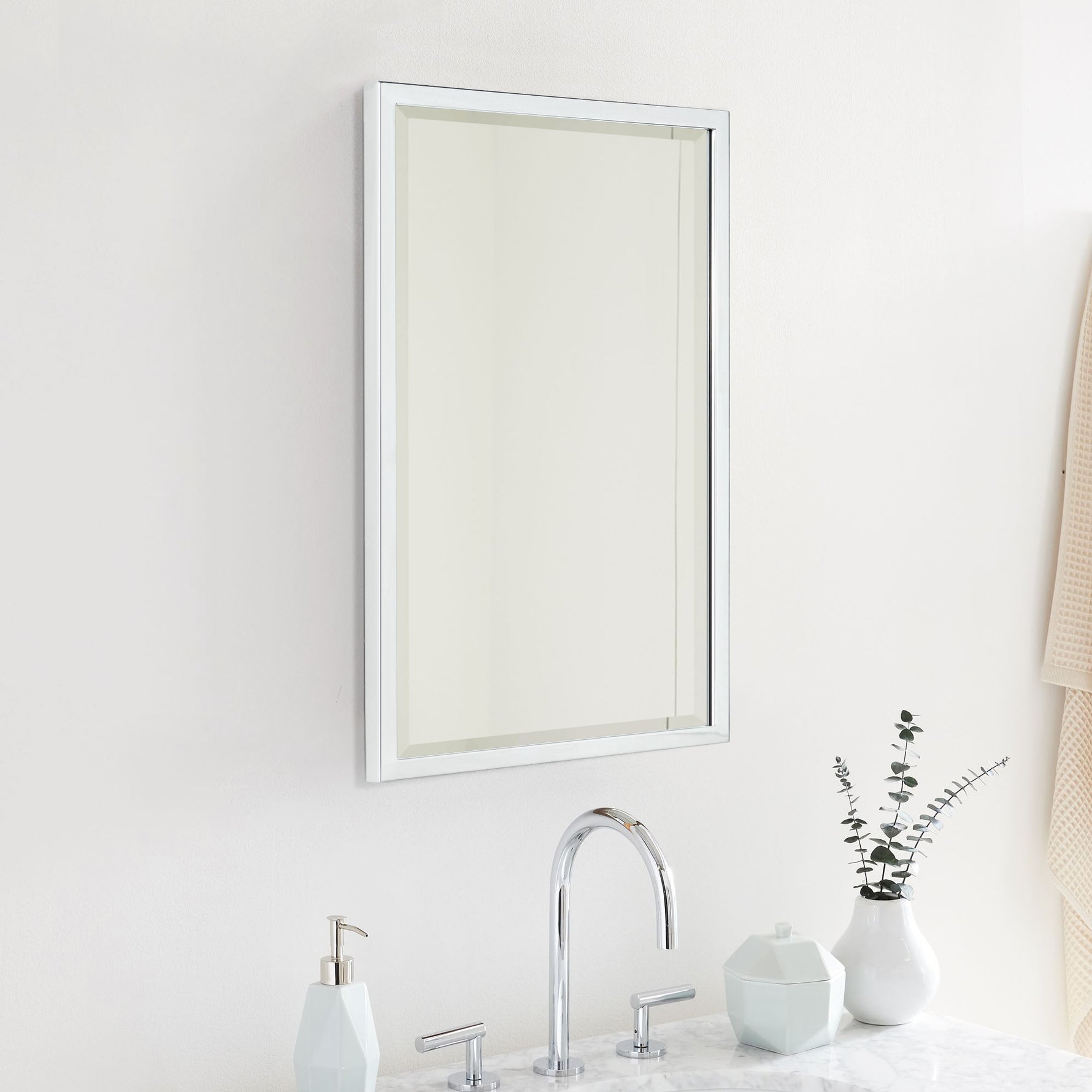 Rectangular Metal Framed Recessed Bathroom Medicine Cabinet with Mirror